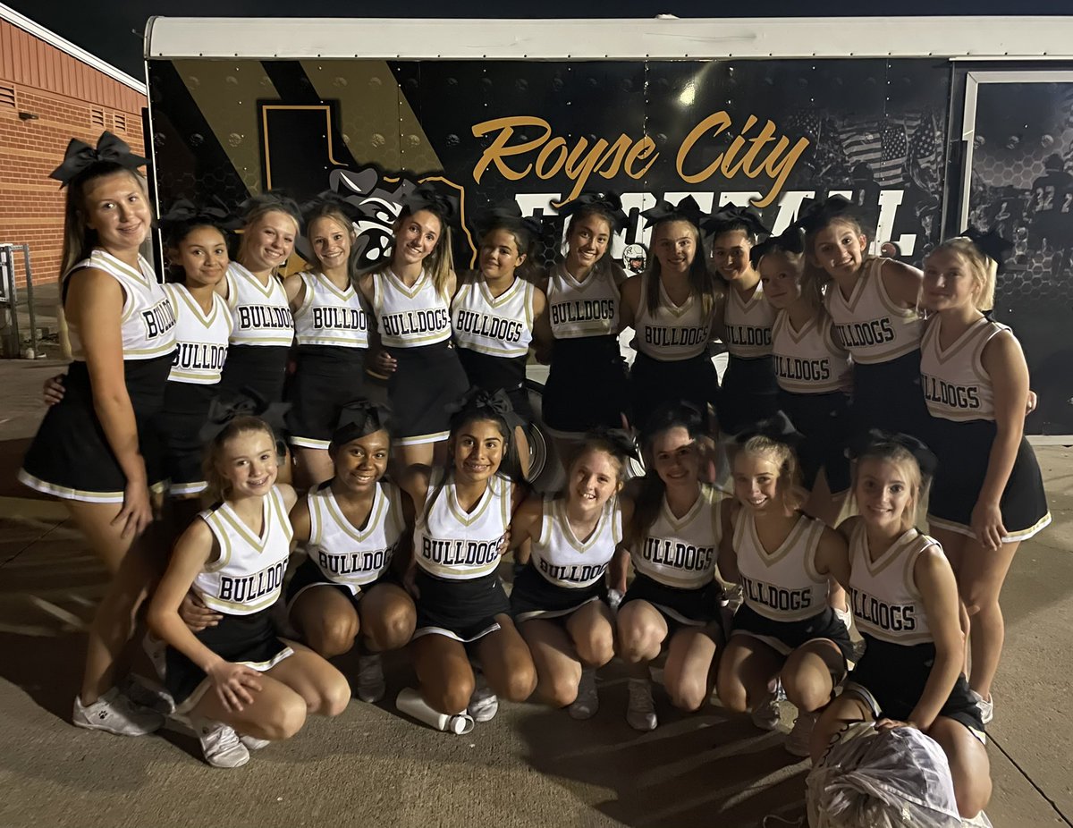 RoyseCityHS's tweet photo. Way to GO RC!! Bulldogs WIN against Wylie High! #subvarsity #bulldogpride #oneRC https://t.co/U4Z0vWarda
