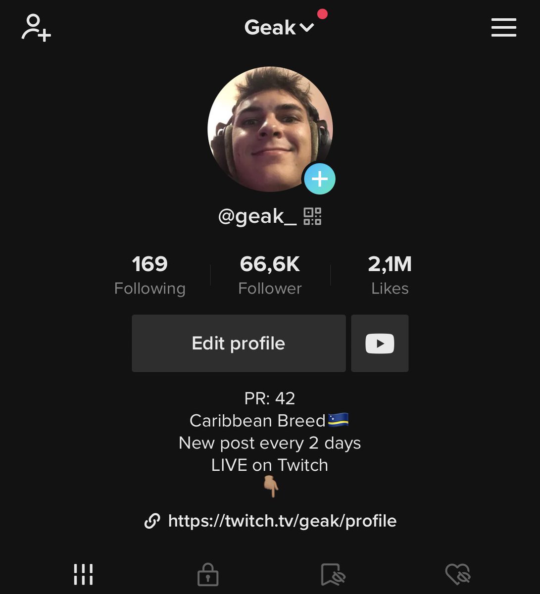 geakofficial's tweet photo. 66k+ on Tiktok
17k+ on Youtube
4k+ on Twitch

What an insane past 2 weeks man, thank you guys soooo much😭♥️ https://t.co/xiDKyLPdUS
