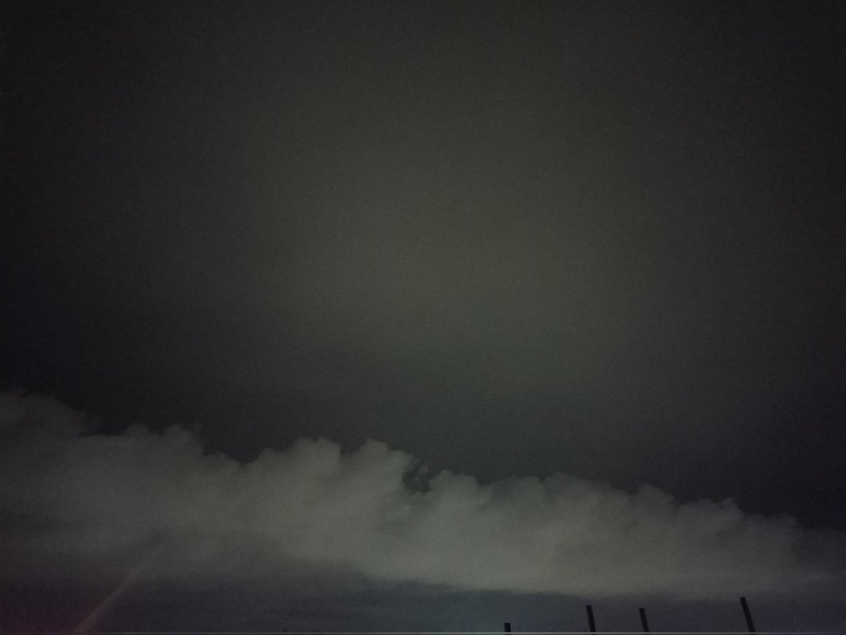 MeteoLara's tweet photo. #22Sep No llovío durante el día, solo lloviznas/goteos esporádicos, pero no quiere decir que no pueda llover avanzada la noche. Por ahora todo ha marchado como el pasado #PTC2 🤭. 0 mm de lluvias en Bqto y desde el domingo el día que menos llovió en otras zonas de Lara. https://t.co/dO5ChFBVjJ