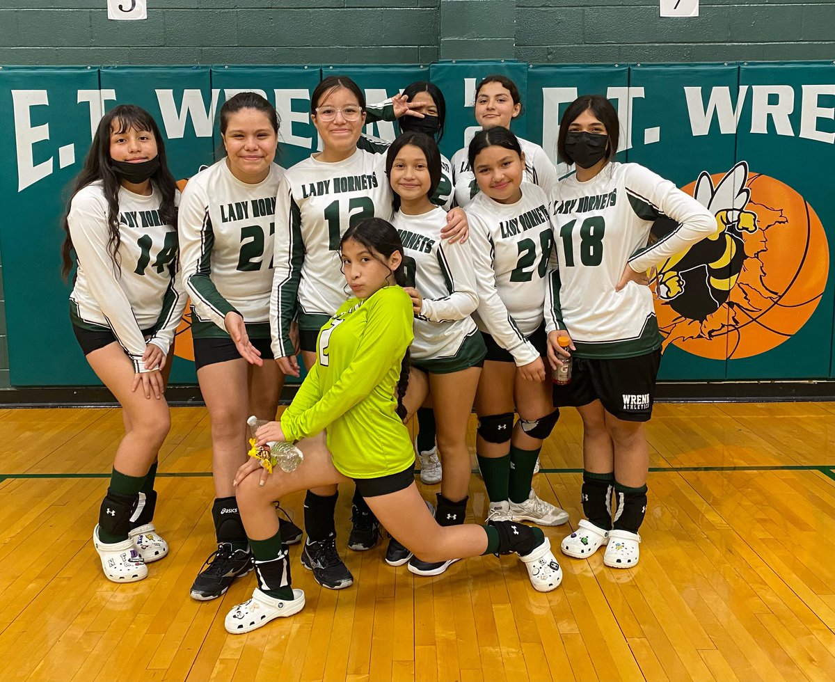 WrennMS_PE's tweet photo. WHAT A GREAT DAY TO BE A HORNET VOLLEYBALL PLAYER!!! Our girls did an outstanding job tonight! 8th A&amp;B team as well as 7th A all got the win!! Our 7th grade B team will work to get it done next week!! 💚🎉🐝 Shout out to our awesome AP Ms. Wallace for supporting us!! We 💚 you! https://t.co/rD4nIgRdW6