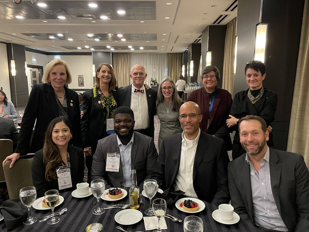 drmarytoya's tweet photo. One of the best nights of my…. Life! 🤗
#AAST2022 #Trauma #surgery https://t.co/EPHLVVO03T