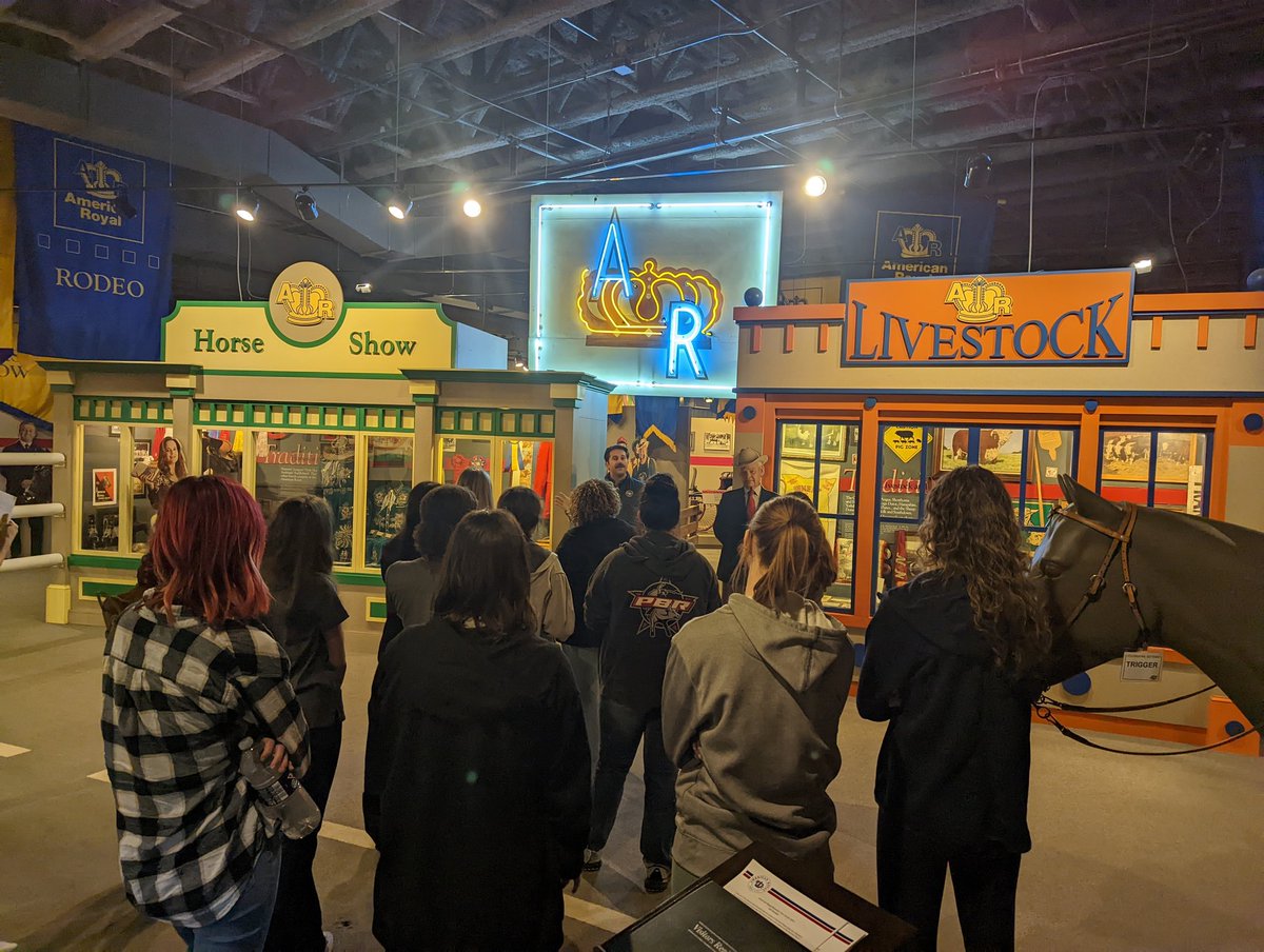 OATCAnimal's tweet photo. Visiting @AmericanRoyal and learning how pivotal the livestock industry was for the development of Kansas City! Such an awesome tour! Thanks for having us! @RoadrunnersOATC https://t.co/8i1JDifcWM