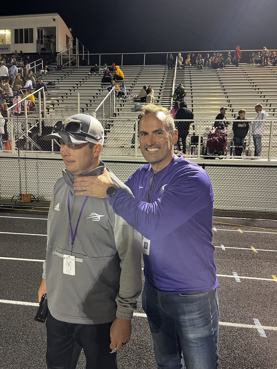 b_bsquad23's tweet photo. today the best superintendent to ever do it celebrated his BIRTHDAY!! huge shoutout to @vbcs_sup_oleary for all the amazing things he does for us!! WE LOVE YOU!!!! https://t.co/A4X9uX1Gu5