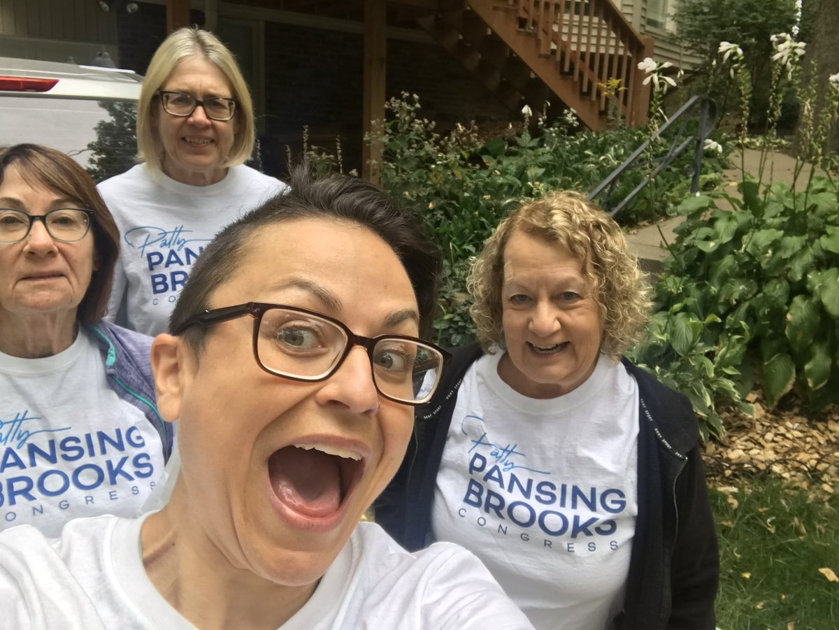 SwingLeftOmaha's tweet photo. Canvassing for Patty Pansing Brooks!  #dontjustvotevolunteer https://t.co/ito9CMc8BK