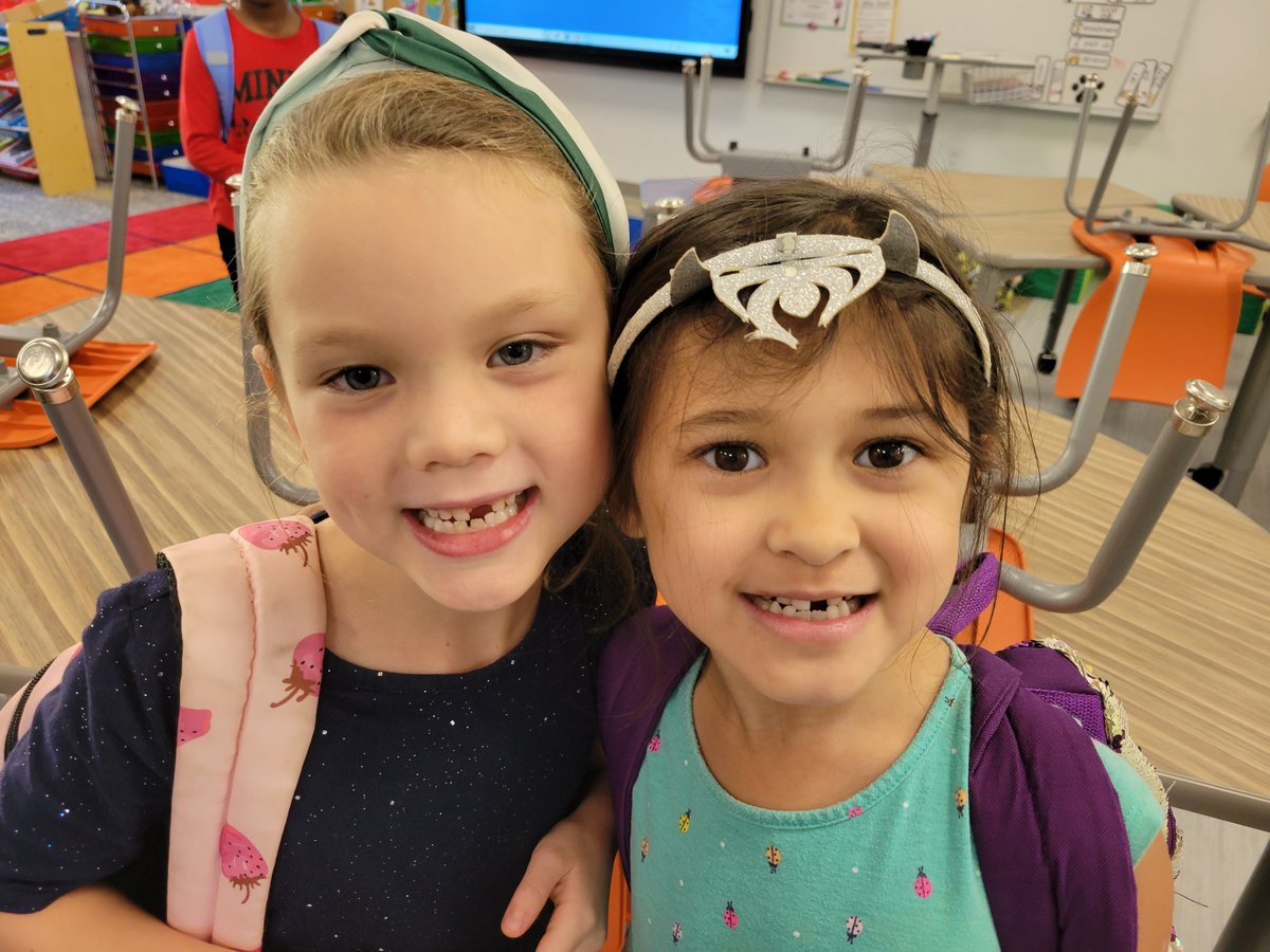 mssikkink's tweet photo. Two lost teeth. Two matching smiles. Two great new friends! 💚😁 #bishoprps #rps535
"Will you take our picture? We match!" https://t.co/0p1VOuznLK