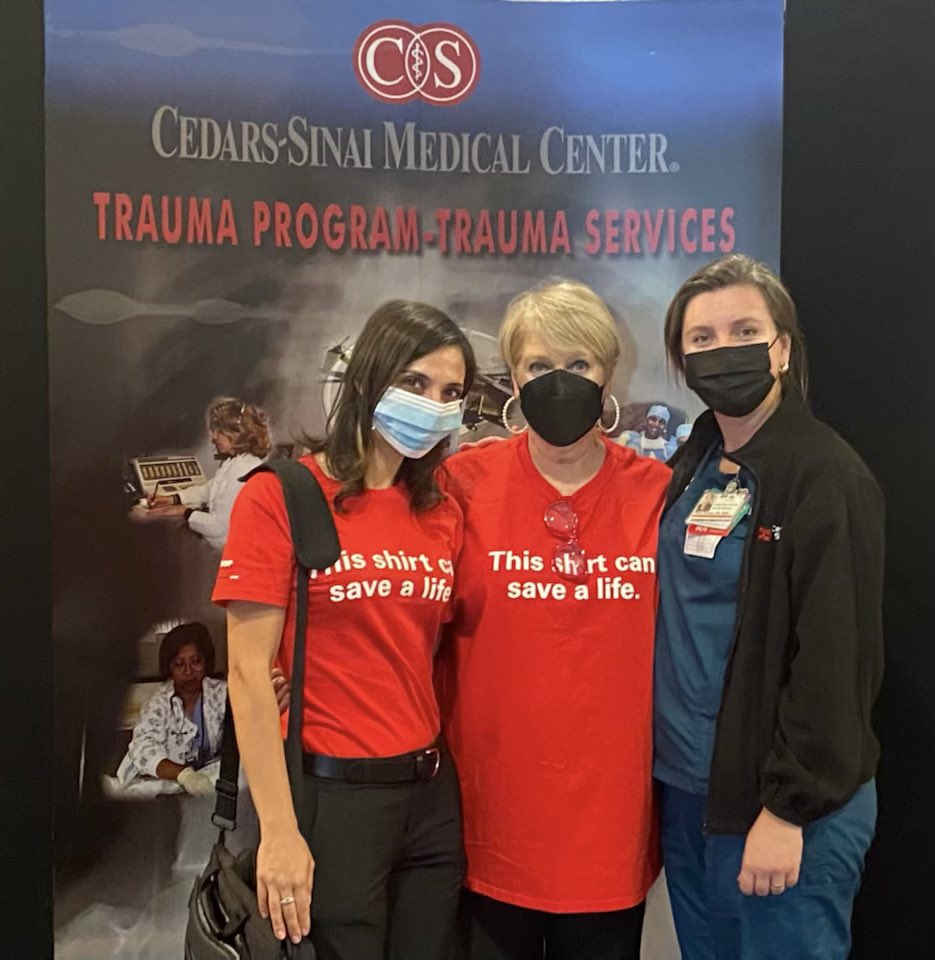 HeidiHotz's tweet photo. Doing what we do best: working with our community partners &amp; teaching Stop the Bleed! @Trauma_CS @acsSTOPTHEBLEED @STBSoCal @DeptSurgeryCS @GBarmparasMD @DanMarguliesMD @LenworthJacobs @CedarsSinai @CivilAirPatrol https://t.co/dne0Y2BwB1