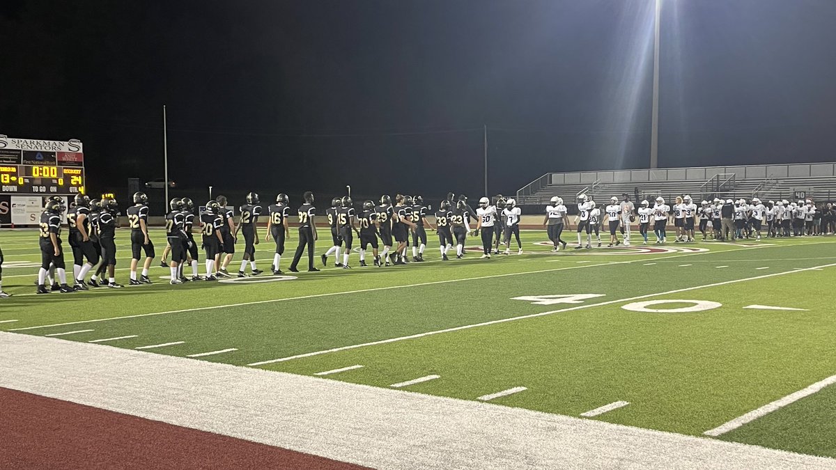trawickk's tweet photo. Despite not getting the W, we had a great Homecoming day/game. Started with our pep rally then ended @SHSSenators for the @DMSPanthers1 vs. @monroviahawks game. @MCSSAthletics #1mmshawks https://t.co/DWlCpJnDBf