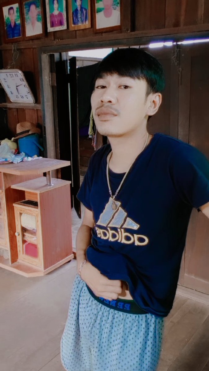DaewDay's tweet photo. 10ปากว่าไม่เท่ามาอมเอง  #รักคนรี https://t.co/2pXPYJDLjV