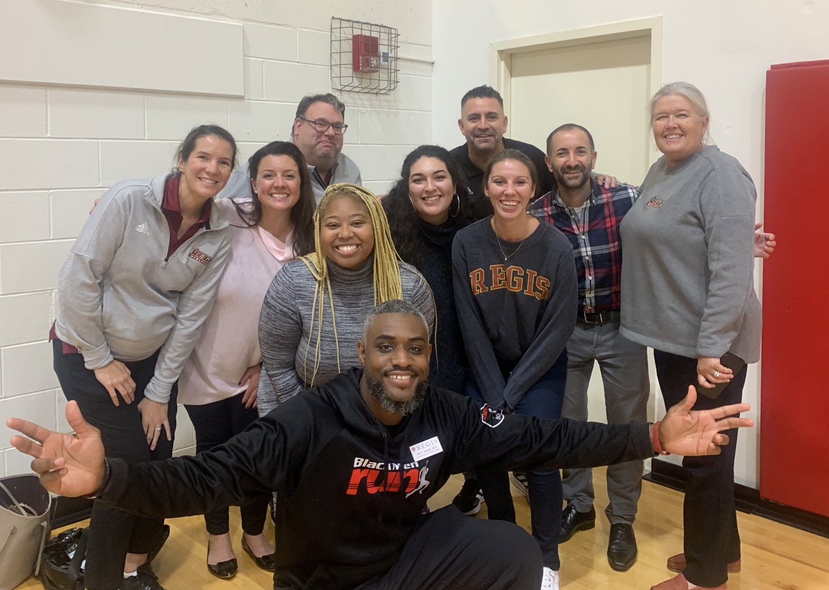 bbuoniconti's tweet photo. This crew is #RegisFest ready! Loved the spirit at tonight’s @GoRegisPride pep rally! #RoarPride @RegisLife_MA @RegisCollege_MA https://t.co/TyuKylBEA5