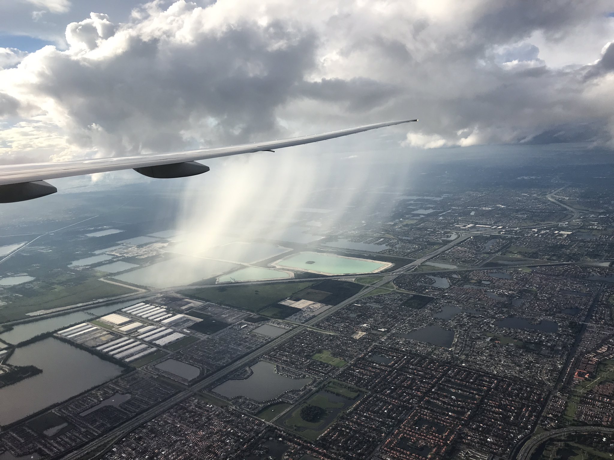 today-s-flight-on-twitter-with-heavy-rain-around-iflymia-atc-warned