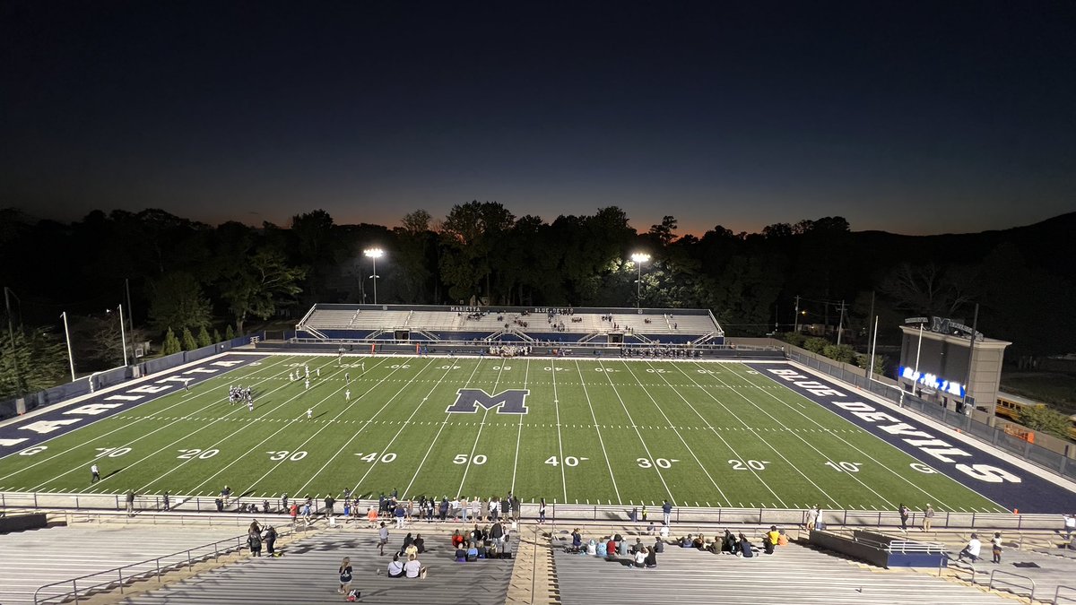 TMayerTV's tweet photo. After the rain passed through, it was a beautiful evening for freshman #ThursdayNightFootball  @MHSFBFAMILY hosting @McEachernFtball @MariettaGAhs @MariettaCitySch #MariettaBlueDevils #MHSBlueDevils #GoBigBlue #PAGameDay #PAannouncer https://t.co/Q2KTdr0kFW