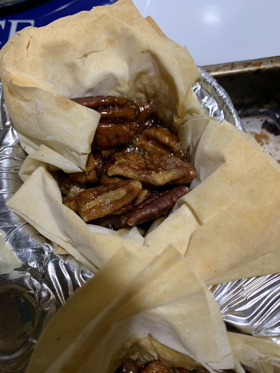 anders_cat's tweet image. FOOD PORN ALERT 🚨 🚨
Homemade philo pastry tarts. A close up of sweet black cherry and honeyed pecans! Enjoy!😋😁🙏🏼
@thisgrilllife @carsonbohdi @Coffee_Is_love @UnreadDatum @Spyder_Collins @pawpaw_ray @AndeeHarry @ernestgvalenci1  and to all my foodies out there!