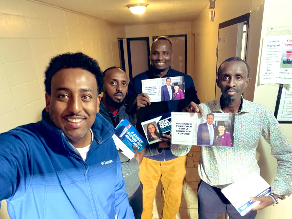 What a great day to door knock in D65A! Thank you to all my volunteers today! #VoteBlueIn2022 with <a href="/samakabforhouse/">Rep. Samakab Hussein 🇺🇸</a>  <a href="/SenatorPappas/">Sandy Pappas</a>  <a href="/RenaforRamsey/">Rena Moran</a> Early voting opens Tomorrow. Vote in person or request a ballot to vote by mail. Get info here dfl.org/get-informed-o…