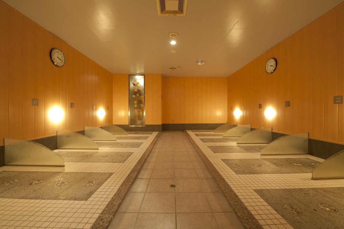 GrandLohas's tweet photo. だんだん冷える季節になってきましたね...！
急な温度差に身体がついていかない…という方も多いのではないでしょうか。。
そんな時は、“岩盤浴”がオススメです✨
体を芯から温めることで血行促進、代謝アップ、冷え性改善できますよ♪

『東京岩盤浴』阿佐ヶ谷駅から徒歩5分
https://t.co/bEhYzzMXYN https://t.co/iXuaNl8TbD