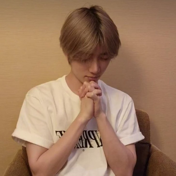 wthchoibg's tweet photo. rt for an ✨act:lovesick in manila secured tix✨ basbas from beomgyu https://t.co/imXZWgNbWn