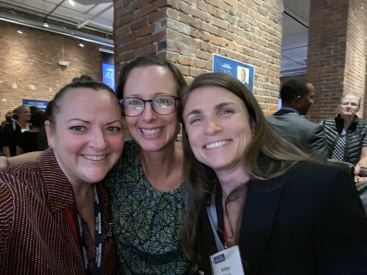 Leslie Feinzaig tweet media