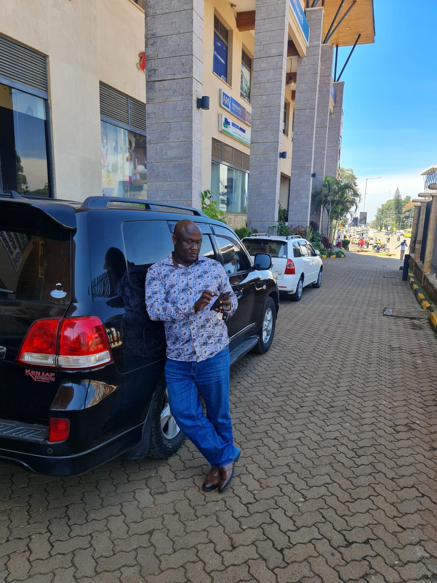 HodevanyMusic's tweet photo. My kiongozi cal him GK https://t.co/bO2zHCRohF