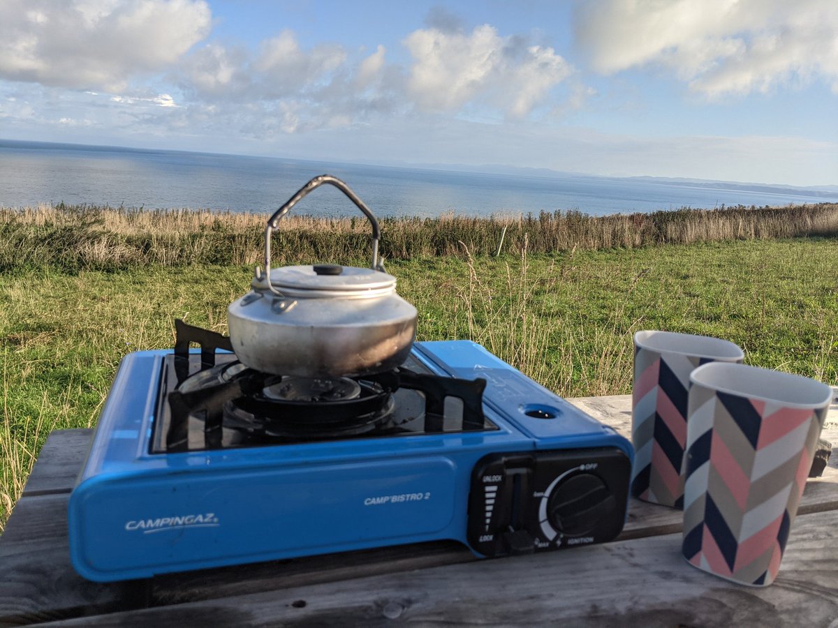 PlentyFdProject's tweet image. Not a bad spot to watch my kettle boil - it can take as long as it likes.....
#carcamp #wales #ceredigion #NewQuay