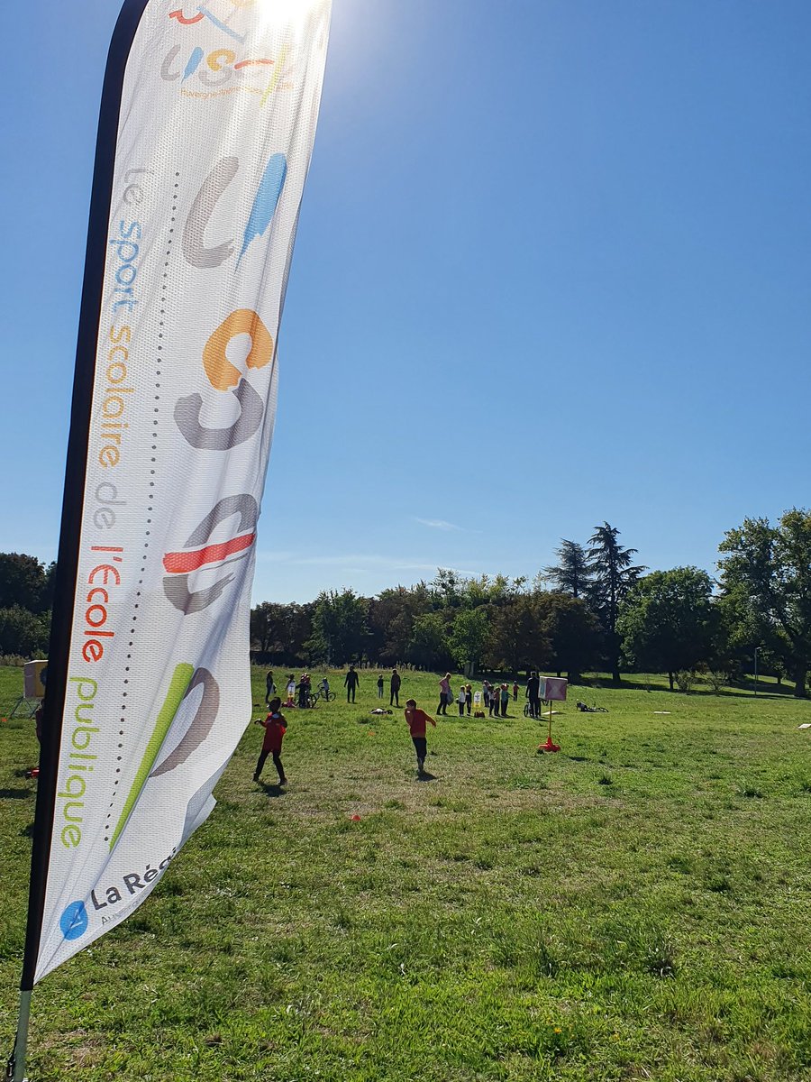 2 superbes journées pour les journées du sport scolaire à L'isle d'Abeau et Villefontaine 
Merci à l'@USEP38 pour cette belle programmation. <a href="/N_PontarolloCpc/">Pontarollo Nathalie</a>