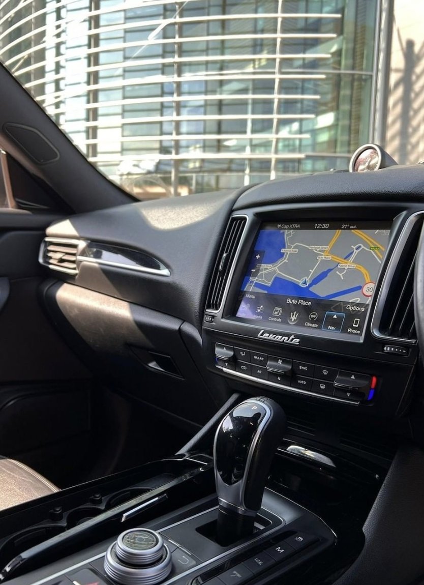 BuyAndGoCars's tweet photo. How gorgeous does our #MaseratiLevante look? 😍

‼️ Available now at Buy and Go Cars.

Sat Nav - 360 Parking Sensors - 18in Alloy Wheels - Borea Design - Heated Rear Windscreen - Bi-Xenon Headlights with Integrated LED &amp; more.

View Advert: https://t.co/WcQ3mYEBbD

#PremiumSUV https://t.co/lLjePoyEHu