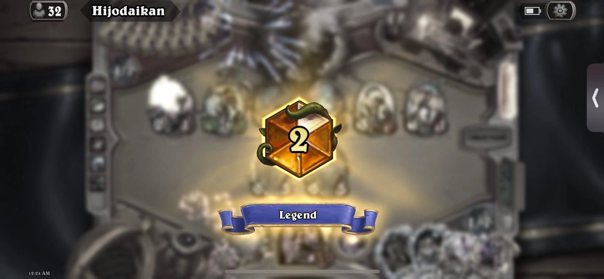 OwiSe27's tweet photo. Unreal to take top 1, while @HIJO_HS playing hs 😅

#WildHS #Hearthstone https://t.co/W53ux5MbLd