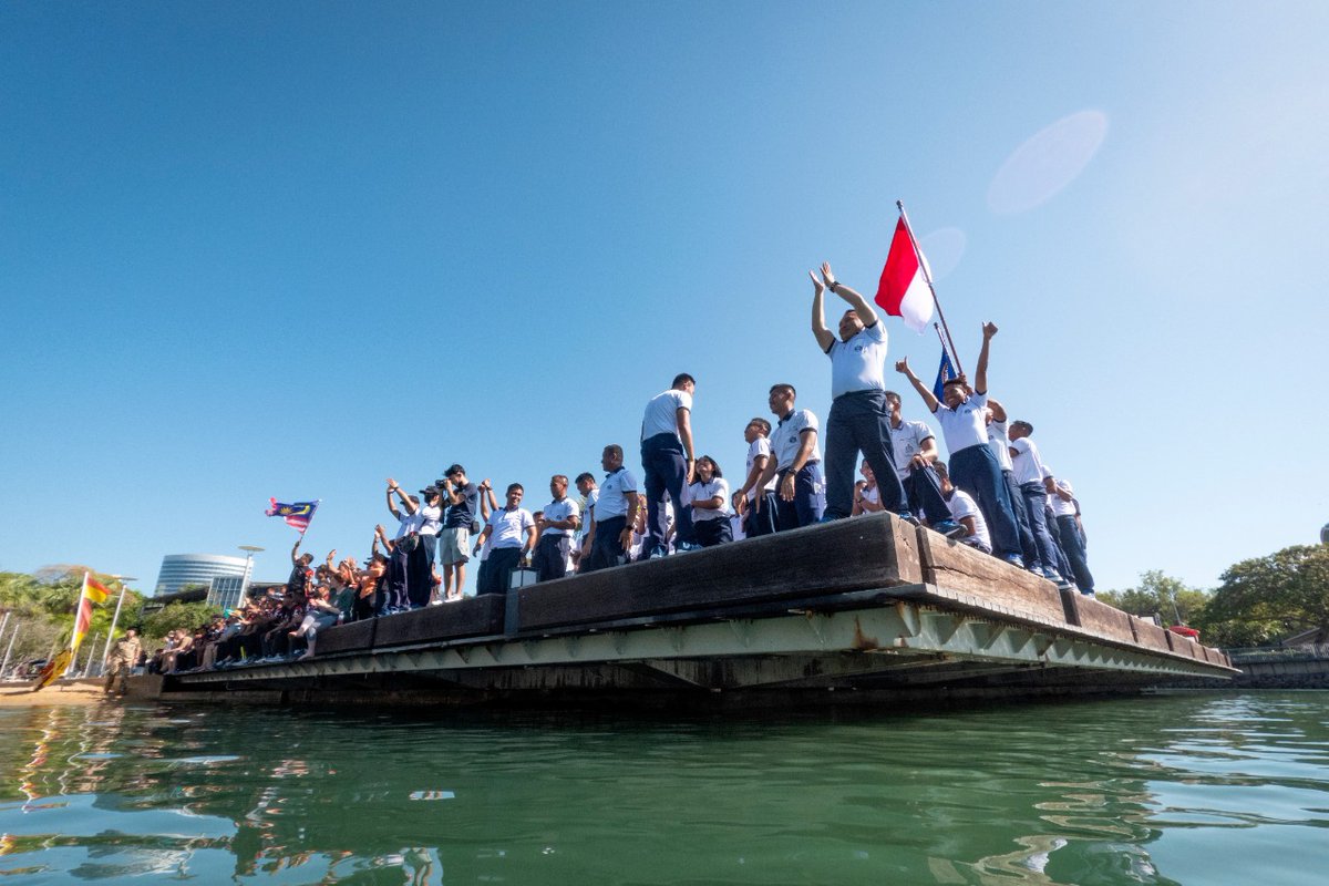 IKAHANid's tweet photo. Indonesian @_TNIAL_ KRI R. E. Martadinata participated in the festivities, knowledge sharing and activities of Ex Kakadu ๐ฎ๐ฉ๐ค๐ฆ๐บ a fantastic opportunity to deepen ties with navies from the region for our mutual interests in regional security โ #moresecuretogether https://t.co/TcVh5QELNs