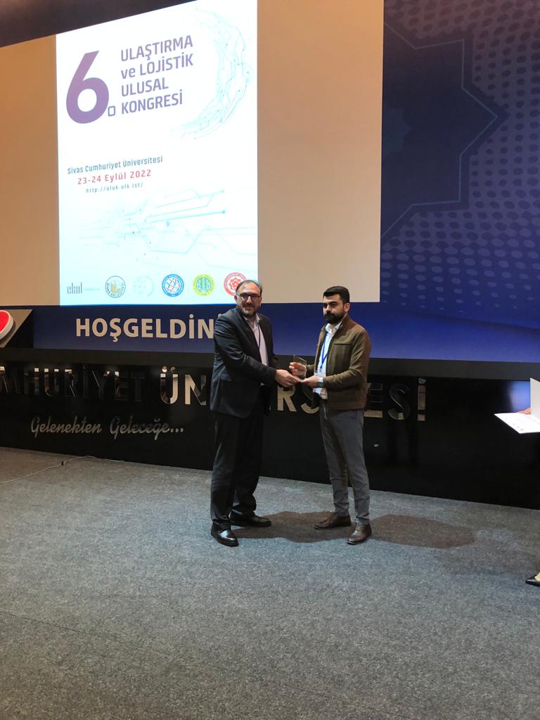 iu_ulf's tweet photo. Bu yıl Sivas Cumhuriyet Üniversitesi Uluslararası Ticaret ve Lojistik Bölümü ev sahipliğinde gerçekleştirilen 6. Ulaştırma ve Lojistik Ulusal Kongresi Sivas Cumhuriyet Üniversitesi Rektör Yrd. Hakan Yekbaş'ın açılış konuşmasıyla başladı.
#uluk #ulaştırmavelojistikkongreleri https://t.co/6insuHSLG4