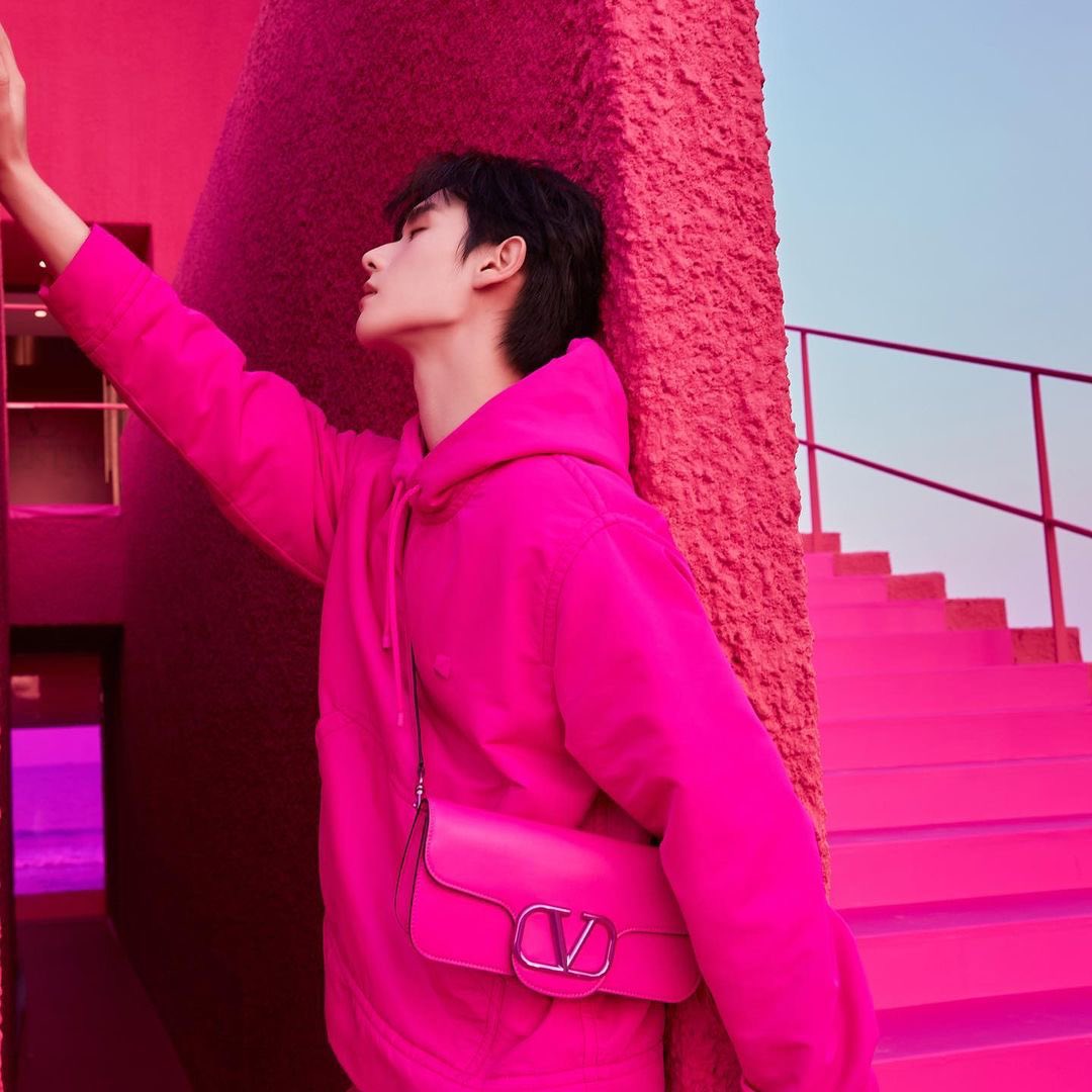 ninebrary's tweet photo. ෆ 2022.09.23 ෆ Nine's Instagram update 

'thank you for the marvelous oPPortunity 💕💗@maisonvalentino'

https://t.co/iUB0E3FNk3

@naninenai99
#นายท่านกรชิต #INTO1Nine #INTO1 https://t.co/SIO61oZwZX