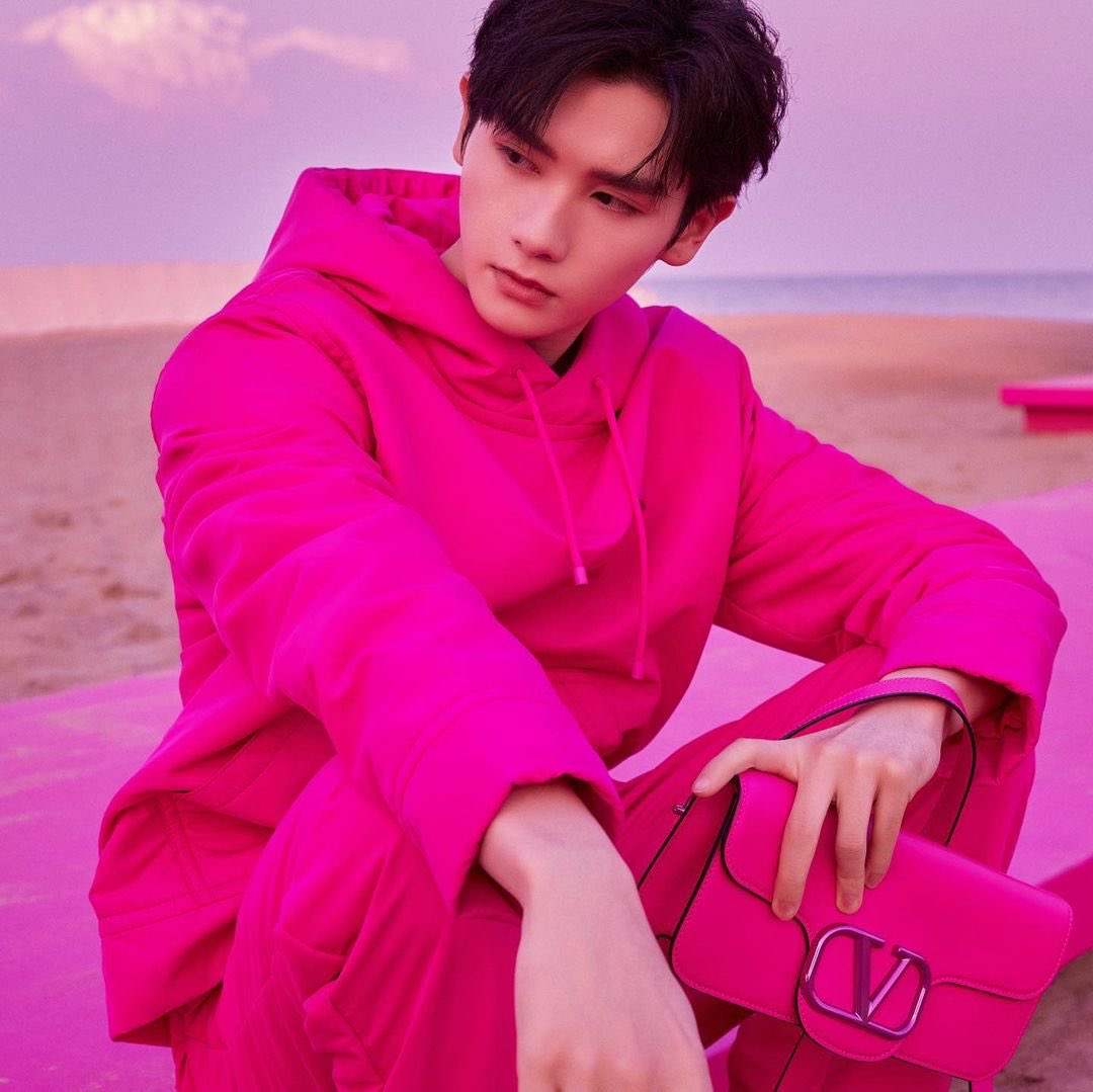 ninebrary's tweet photo. ෆ 2022.09.23 ෆ Nine's Instagram update 

'thank you for the marvelous oPPortunity 💕💗@maisonvalentino'

https://t.co/iUB0E3FNk3

@naninenai99
#นายท่านกรชิต #INTO1Nine #INTO1 https://t.co/h5A3uGVXDP