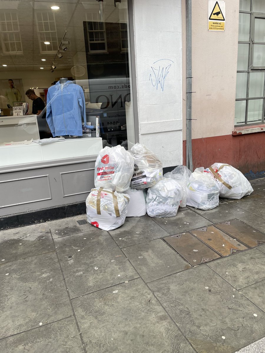 Print Farringdon tweet media