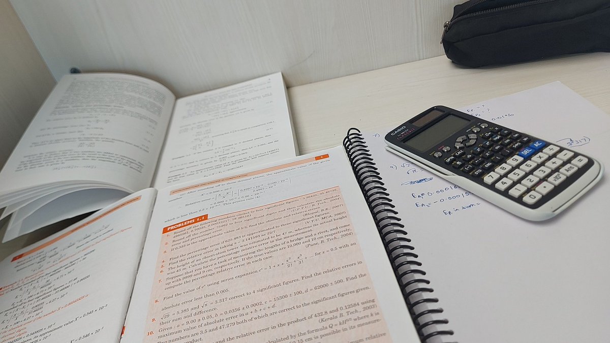 kratulpundhir's tweet photo. Studying in library is way better. Seeing people studying around you guilts you to study! 😂😂 https://t.co/a06LKFFDps