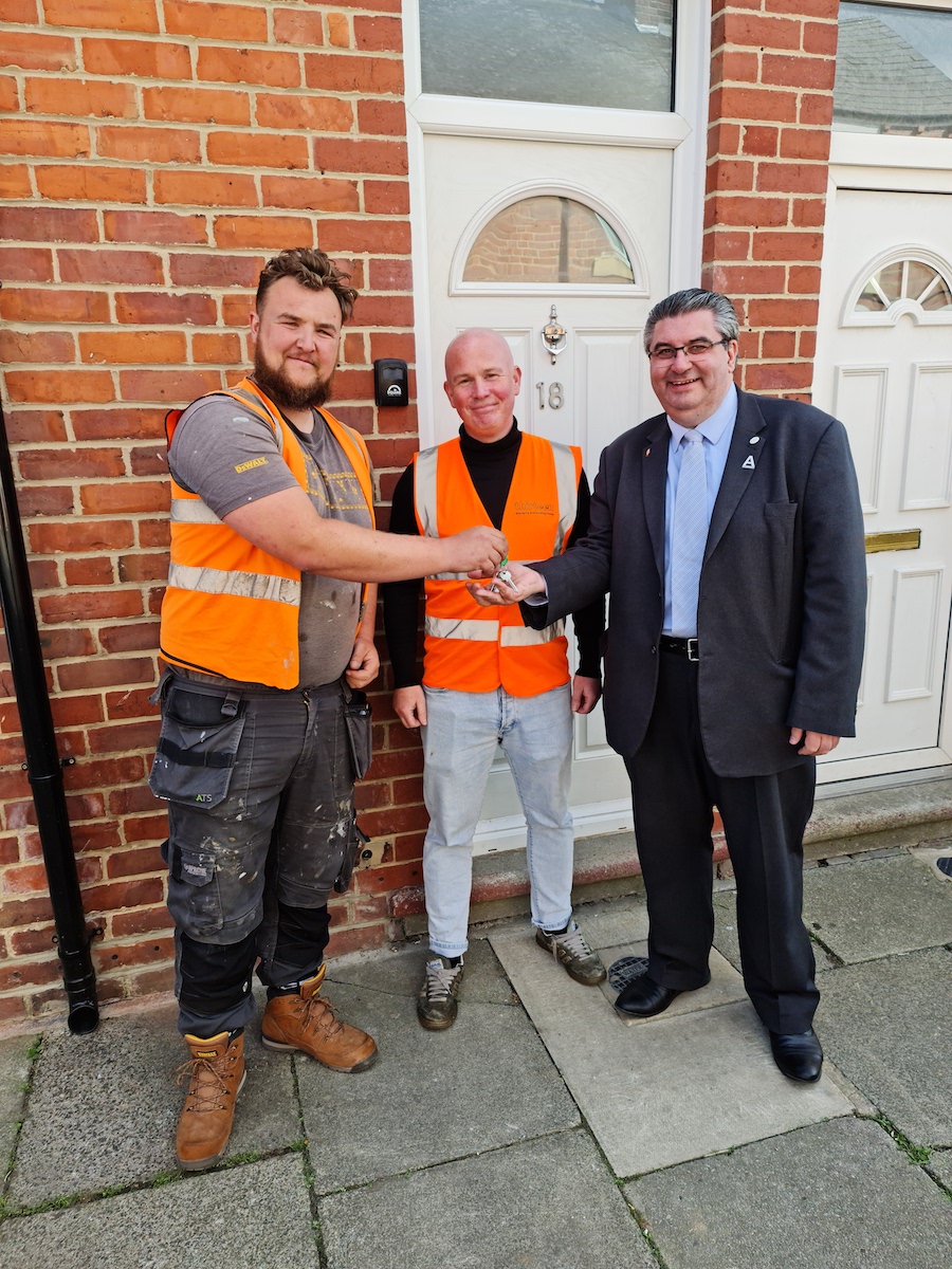 We’re excited to announce that completion of our fourth refurbished property is now complete.

👉Read more: southbankclt.org/news/completio…

#communityledhousing #communitylandtrust #redcarcleveland #housing #communitylandtrust