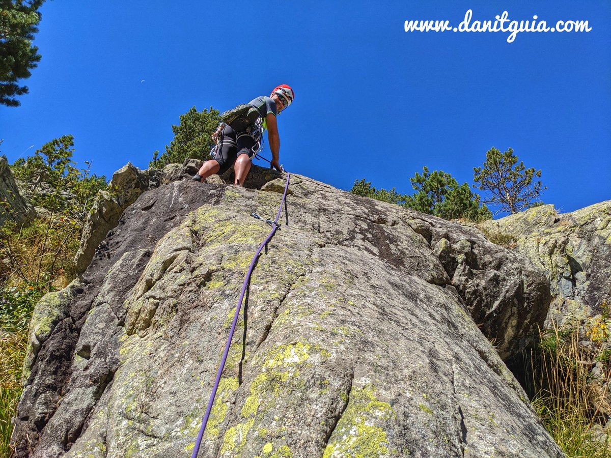 danitguia's tweet photo. #escalada de disfrute en las paredes de #bañosdepanticosa
https://t.co/HvxRs7M3gG
 @info_ezcaray  #panticosa #huesca #turismoactivo #montaña  #pirineosaragoneses #senderismo #huescalamagia #guide #btt #danitguia #alquilerdebicicletas #mountainguide #photographer  #pirineos https://t.co/QNYcKPqUZY