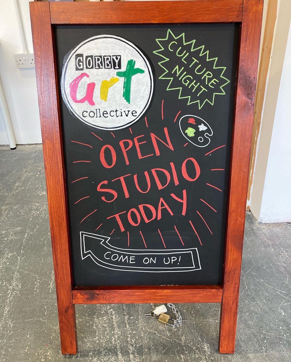 SheilaMacNally's tweet photo. Our studio doors open today for culture night! 🎨 From 9am-3pm and 6-8pm we invite you to drop in, see what we do,take part in our interactive window designs. Tea, coffee, biscuits, chats ☕️ 🍪 @elainetobinart @CultureNight @Love_Gorey #culturenight22 #art #irishart @goreyart https://t.co/lIDHaHXhPI