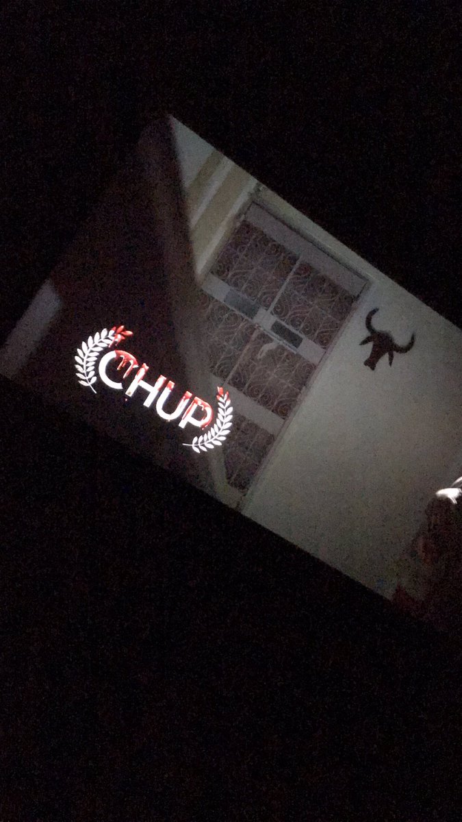 Watched #Chup on #NationalCinemaDay , even though U get to knw the killer n plot, still movie drives u to unknown suspense and Nail biting scenes.
#DulquerSalmaan proves he is going to stay in hindi belt.
Must Watch.! 
#SunnyDeol is hiting out of park this time. kudos to #RBalki