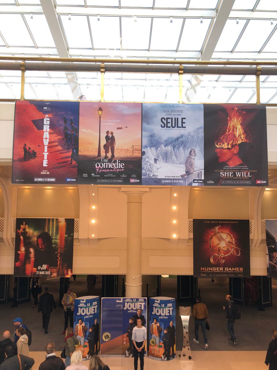 FilmsAlba's tweet photo. Retour sur le 77ème #CongresDesExploitants qui s’est déroulé cette semaine à Deauville !
Toujours un immense plaisir de pouvoir présenter notre line-up 2022-2023 aux exploitants et aux professionnels du cinéma. https://t.co/KbfkOFxmHk