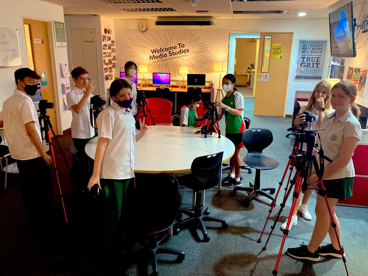 Year 9 Media Elective.         Ready, set, snap!