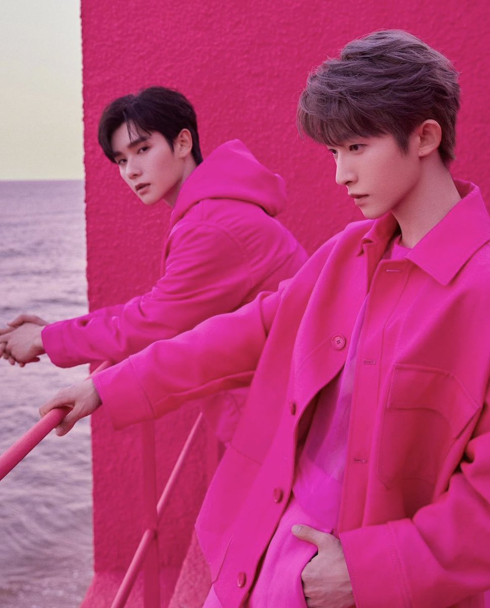 parkeunhwa3991's tweet photo. 41* ภาพน้องนายจากไอจี #LiuYu งานเปิดตัว Valentino Pink PP
pink memories 💒
>> https://t.co/TnZVMsya9l
NNINE VALENTINO SHOW
#ValentinoPinkPPCollection
#ValentinoxNine
#Valentino
#INTO1Nine
#INTO1GaoQingchen
#INTO1
#นายท่านกรชิต
#หลิวอวี่
#高卿尘 https://t.co/UIHRcdnXRh