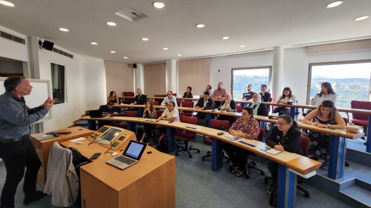 AUF_MoyenO's tweet photo. @Safir_EU 
La 3e journée du rassemblement régional au 🇱🇧 a permis aux universités de Safir de visiter @berytech et de rencontrer son équipe pour découvrir et s’inspirer des prog. en faveur du développement de l’entrepreneuriat de cet important incubateur de la région @USJLiban https://t.co/qsjNVhdAzE
