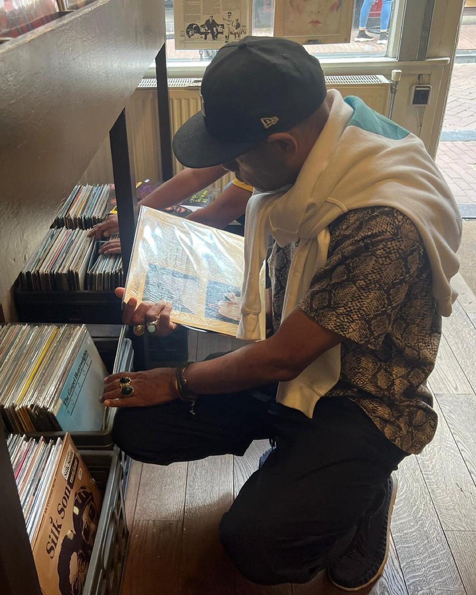 RobManga's tweet image. Saturday 9/24 Paris