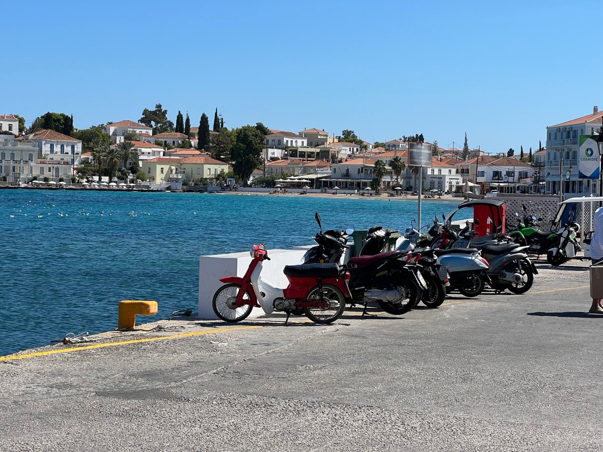 Patiently awaiting the arrival of the new fellows! #EPIET #EUPHEM #MediPIET #PAE @akss_spetses We are looking forward to 3 intense weeks of 'Introductory Course' on lovely Spetses, in Greece.