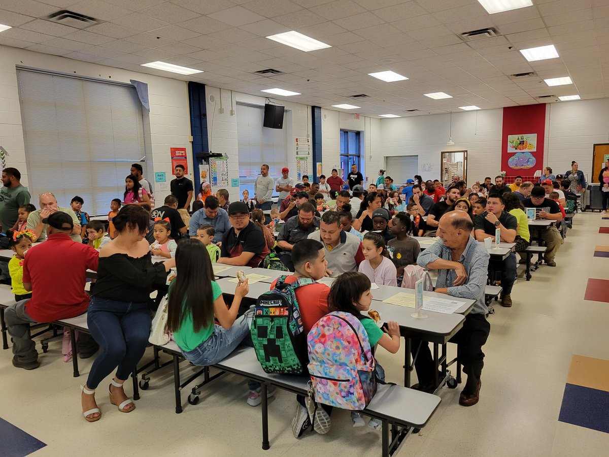 JSifuentes20's tweet photo. Our first @AllProDad meet at @ASJohnston1 was a success! I want to thank all the dads, uncles, grandfathers, brothers and cousins that came out today as well as my Johnston family for the help and support! I can't wait for our next meeting!!! #Positivity #AllProDad #JaguarNation https://t.co/EC6Ttd6jYE
