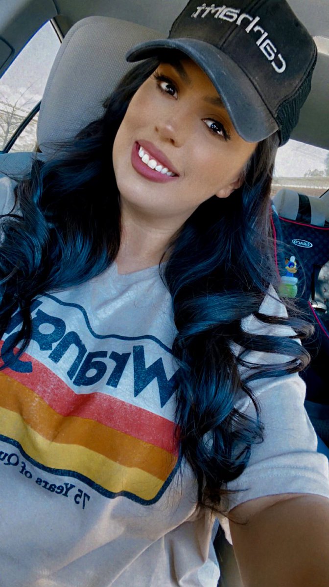 AshleyPagan90's tweet photo. There’s this wedding coming up in 2 weeks in AR and I need a date. I’m also making the wedding cake for this gorgeous bride. I haven’t been on a date in a yr but I figured with your sense of humor it would be the top of the trier for me  ha @ChrisEvans I tried 🙃 https://t.co/QM3chFWcFn