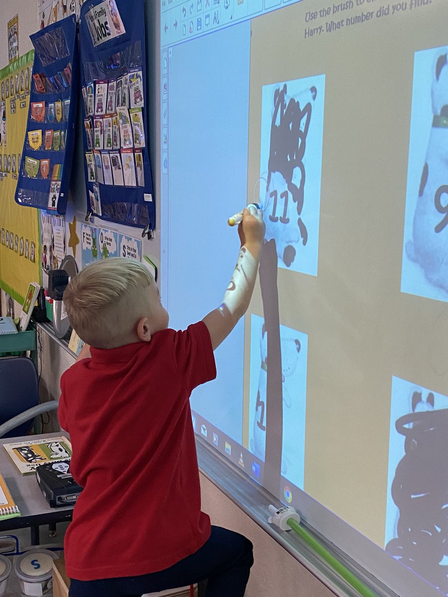nanajofletcher's tweet photo. “Washing” Harry the Dirty Dog on the smartboard . What number did you find? #numeracy #literacy #letterD #recognizingnumerals #havingfun #prekteachers #notababysitter #learningtakesplacehere #vpk #sdircprek https://t.co/wH9zaGsbYn