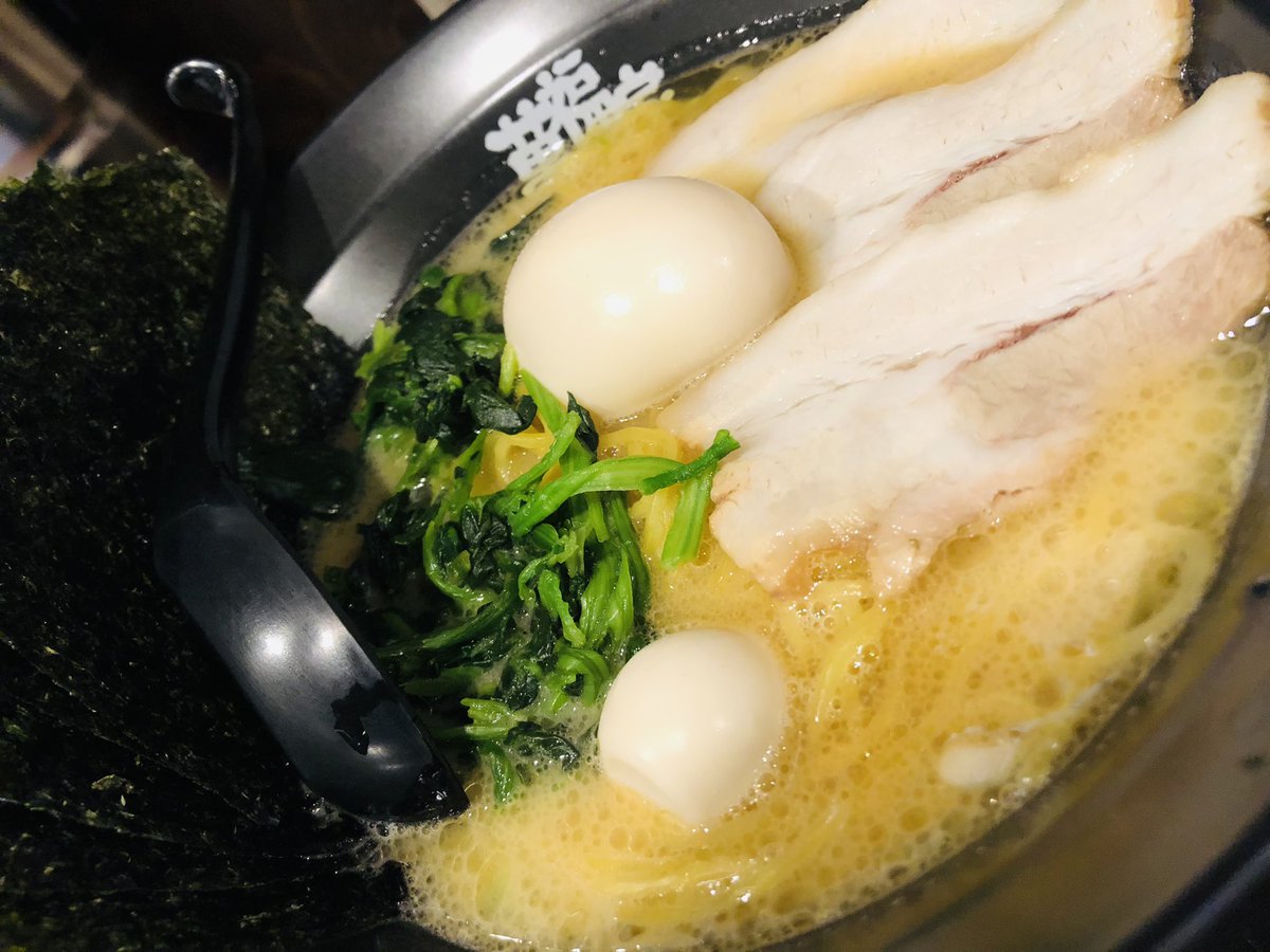 037ibuki's tweet photo. 連休は雨続きだけど
あったかくて美味しいラーメンを食べればきっと幸せになれるよ！！！🍜

#愛知県 #ラーメン #らーめん 
#家系ラーメン 
#醤油ラーメン
#味噌ラーメン
#麺スキー #麺活 #飯テロ 
#ラーメン好きな人と繋がりたい https://t.co/9ktAFfoJEy
