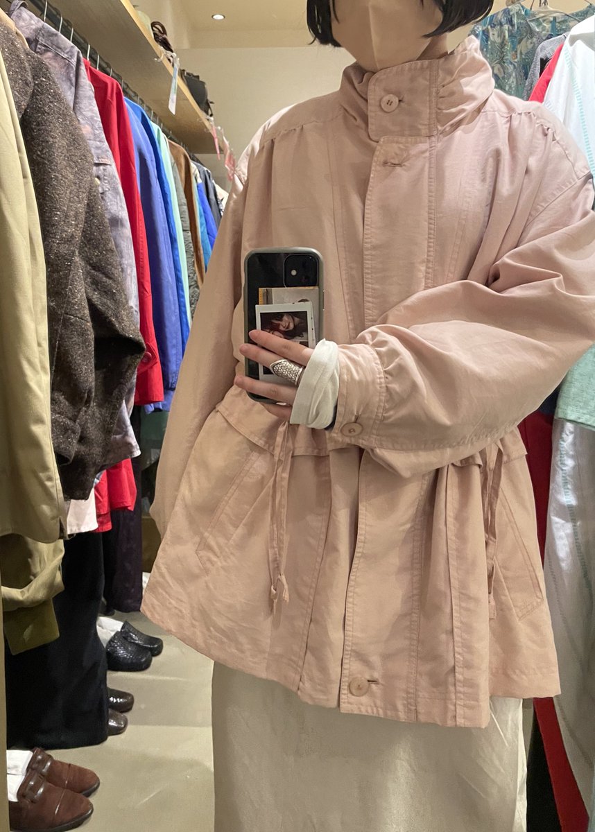 pichet_paseo's tweet photo. recommend SALE outer...🫀🌺
ピンクの色味が絶妙なこちらのアウターは、ドローコードが付いてるので変形自在です！ https://t.co/W0Ec4Yxm2H