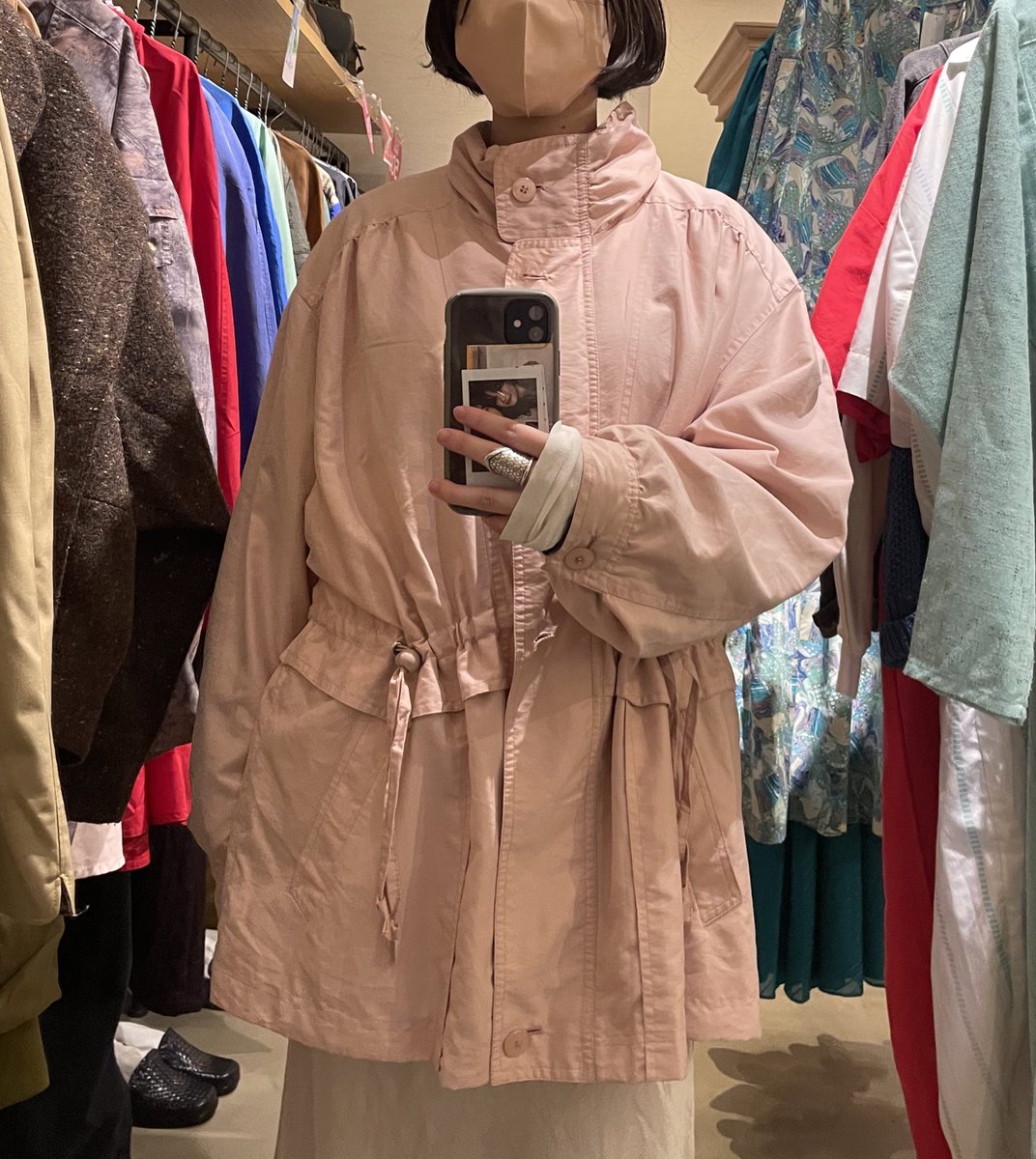 pichet_paseo's tweet photo. recommend SALE outer...🫀🌺
ピンクの色味が絶妙なこちらのアウターは、ドローコードが付いてるので変形自在です！ https://t.co/W0Ec4Yxm2H
