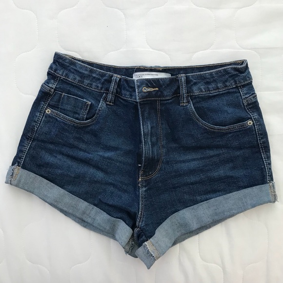 mckenziewestmor's tweet photo. So good I had to share! Check out all the items I'm loving on @Poshmarkapp #poshmark #fashion #style #shopmycloset #forever21 #botkier #zara: https://t.co/AYfLz1uLXD https://t.co/boPY5yFAvz