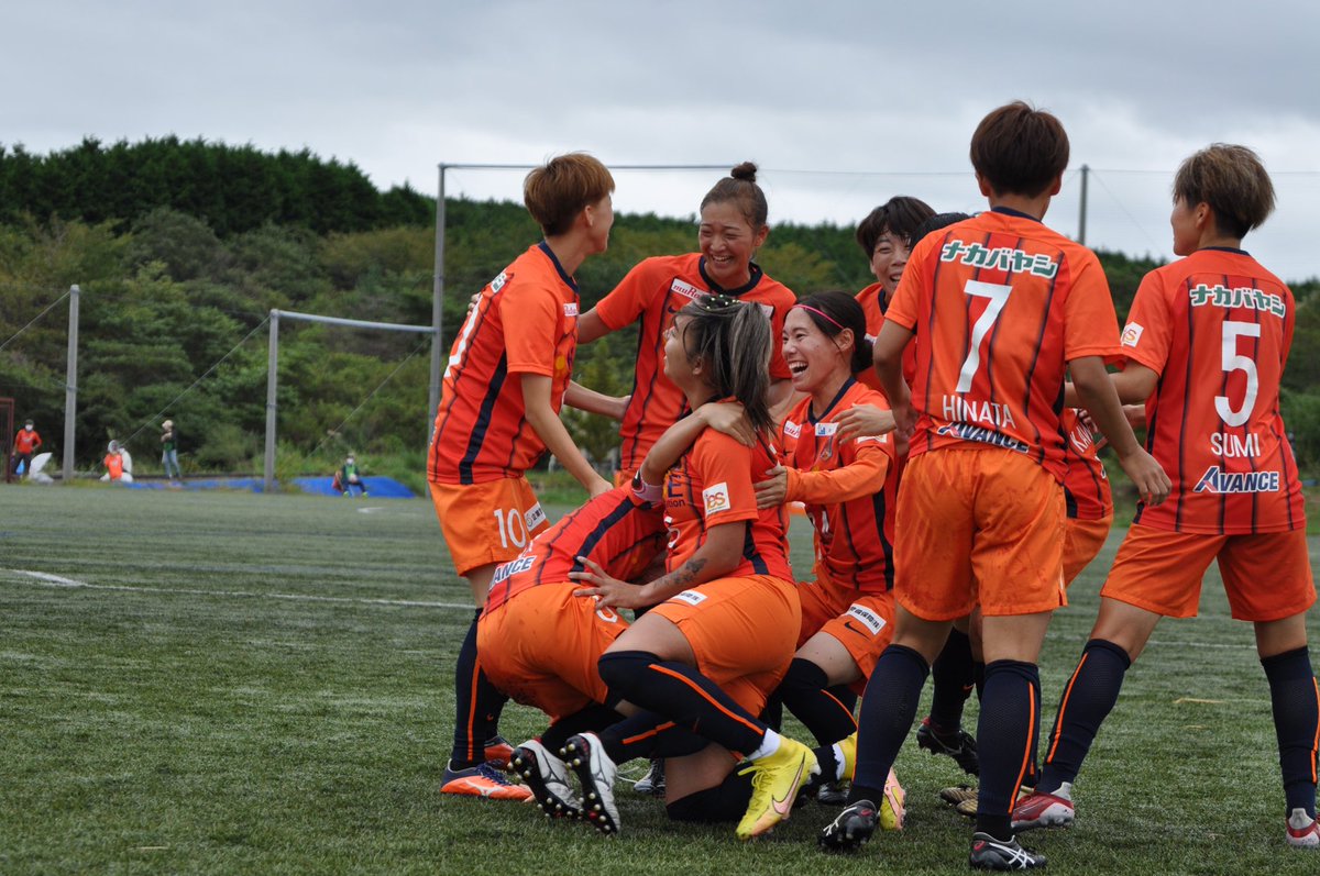 diosaizumofc's tweet photo. 🟠⚽️𝔽𝕌𝕃𝕃 𝕋𝕀𝕄𝔼 ⚽️︎︎🟠
✔#なでしこリーグ2部入替予選大会🏆
🔢 1-0
⚽️#FERRER 選手
劇的勝利❤️🔥沢山の応援ありがとうございました!
明日も勝ちます🧡➕3 👊🏽
#ディオッサ出雲FC
#DIOSAIZUMOFC
#なでしこリーグ入替予選大会
#VAMOS 🔥❤️🔥⚽️ https://t.co/qyT142fWdt