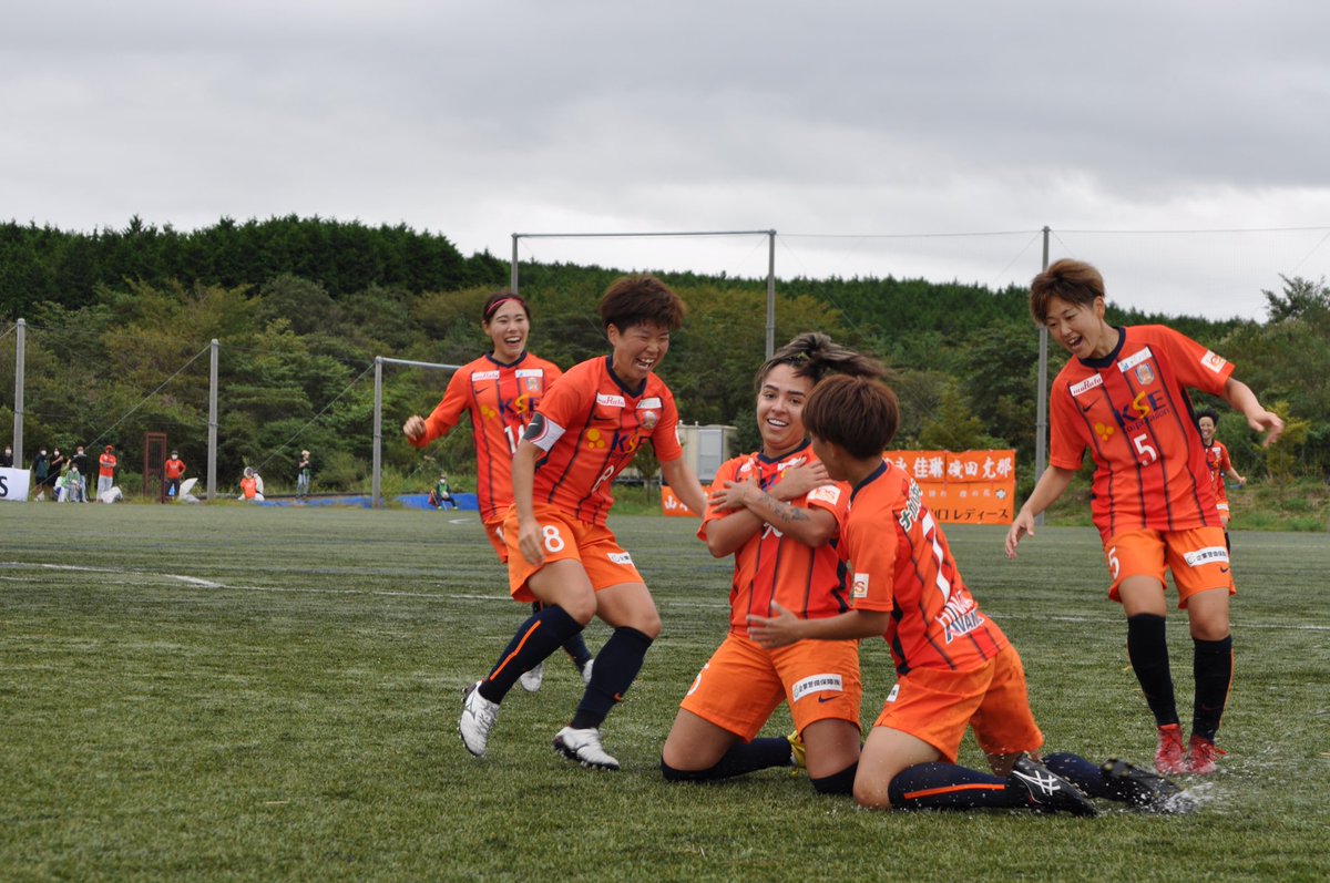 diosaizumofc's tweet photo. 🟠⚽️𝔽𝕌𝕃𝕃 𝕋𝕀𝕄𝔼 ⚽️︎︎🟠
✔#なでしこリーグ2部入替予選大会🏆
🔢 1-0
⚽️#FERRER 選手
劇的勝利❤️🔥沢山の応援ありがとうございました!
明日も勝ちます🧡➕3 👊🏽
#ディオッサ出雲FC
#DIOSAIZUMOFC
#なでしこリーグ入替予選大会
#VAMOS 🔥❤️🔥⚽️ https://t.co/qyT142fWdt